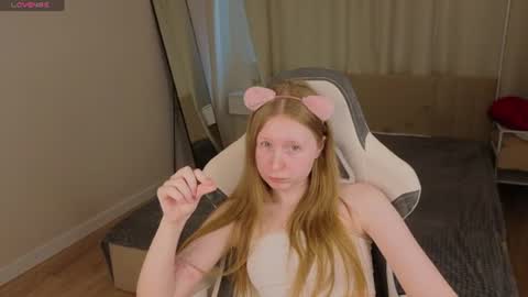 Snapshot of lilitiny chatting on July 7, 7:23 am Lili Tiny GMT2 3-10AM MonTueWedThuSat online show from July 7, 7:23 am
