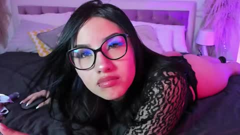 Lily online show from October 16, 8:10 pm