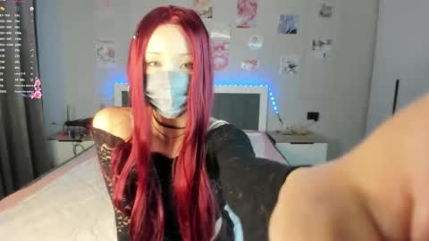 Snapshot of lilla_kiem chatting on February 20, 11:54 am Chaerin online show from February 20, 11:54 am