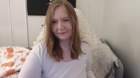 Anni online show from December 15, 8:40 am