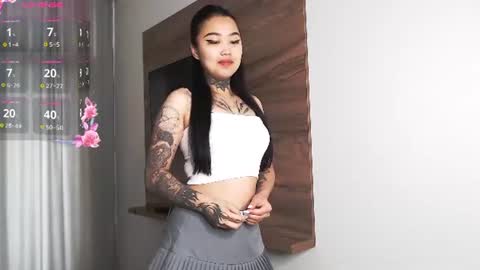 Lill online show from June 21, 4:26 am