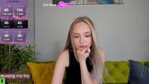 Snapshot of lillian_blake chatting on September 11, 8:25 am LILY online show from September 11, 8:25 am