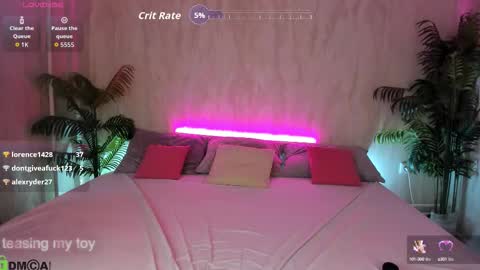 Snapshot of lillian_blake chatting on October 4, 2:20 am LILY online show from October 4, 2:20 am