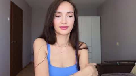 Lillian online show from September 24, 7:01 am