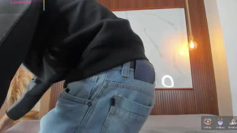 Snapshot of lillian_lee1 chatting on May 3, 4:24 pm lillian_lee1 online show from May 3, 4:24 pm