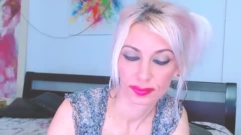 Lara online show from March 11, 3:05 am