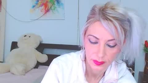 Lara online show from February 6, 12:48 am