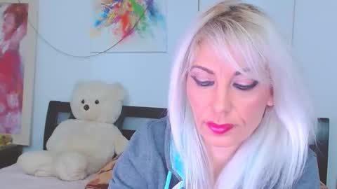 Lara online show from February 26, 1:04 am