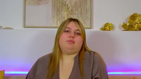 LillianHaig online show from February 2, 6:39 pm