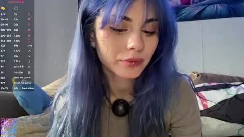 Snapshot of lillianhusk chatting on July 4, 12:55 pm Amelia online show from July 4, 12:55 pm