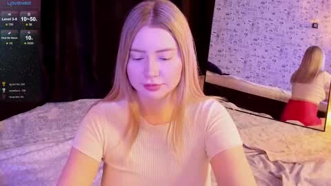 lillie_berry online show from November 11, 4:56 am