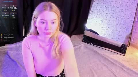 lillie_berry online show from November 16, 4:29 am
