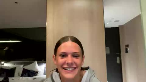 Snapshot of lillilee chatting on February 21, 1:23 pm lillilee online show from February 21, 1:23 pm