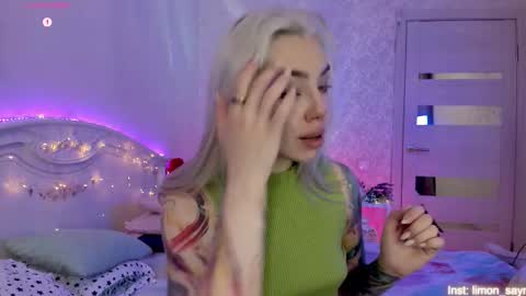 LilliMoore online show from October 24, 11:56 pm