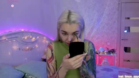 LilliMoore online show from November 2, 11:18 pm