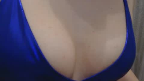 Snapshot of lillkit chatting on October 22, 9:14 pm Lilu online show from October 22, 9:14 pm