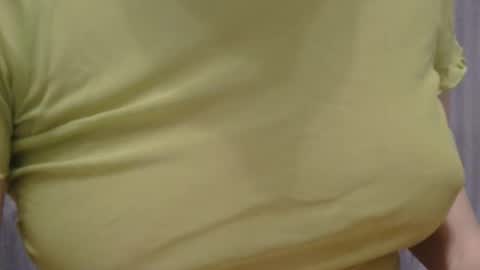 Snapshot of lillkit chatting on February 8, 10:35 pm Lilu online show from February 8, 10:35 pm