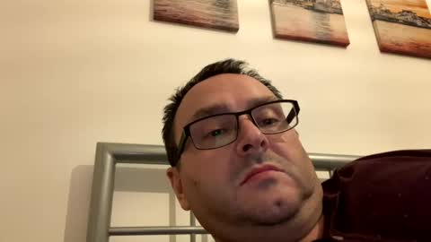 lills16 online show from December 11, 7:46 pm