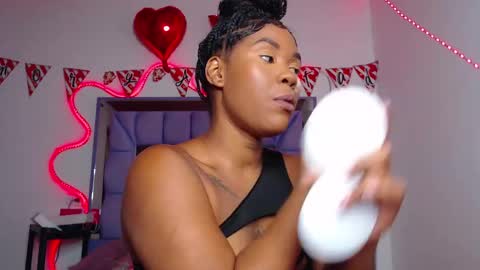 Queen Qos.  online show from September 16, 9:49 pm