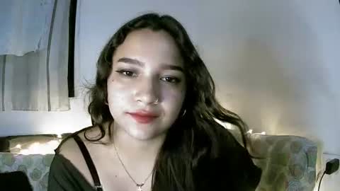 Snapshot of lilly_ocean22 chatting on November 5, 6:02 am Sey - Lilly online show from November 5, 6:02 am