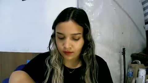Snapshot of lilly_ocean22 chatting on July 25, 11:46 pm Sey - Lilly online show from July 25, 11:46 pm