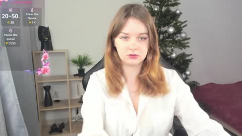 Lilly online show from December 28, 2:22 am