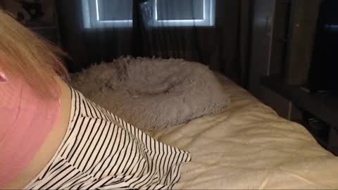 Lilly online show from April 30, 5:03 am