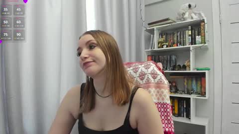 Snapshot of lillyfan_x chatting on February 19, 2:55 am LillyFan X online show from February 19, 2:55 am