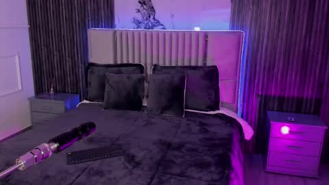 Lilly Ortiz online show from February 10, 8:21 pm