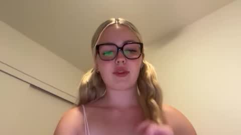 Lilly online show from September 25, 6:17 am