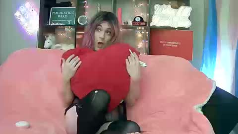 Snapshot of lillyvtrap chatting on March 20, 9:08 pm lillyVonT online show from March 20, 9:08 pm