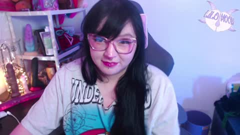 Snapshot of lilomoon69 chatting on January 2, 5:57 am Lilo online show from January 2, 5:57 am