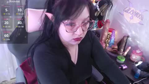 Snapshot of lilomoon69 chatting on October 6, 1:19 pm Lilo online show from October 6, 1:19 pm