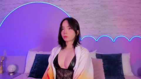 Lilou online show from September 18, 11:56 am