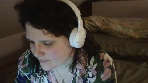 liloudouce online show from February 20, 5:46 pm