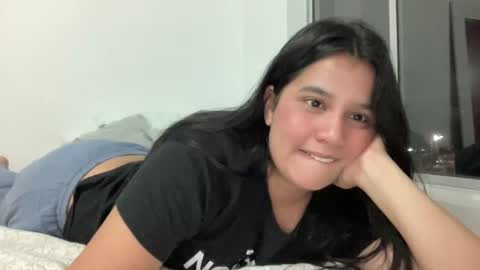 Snapshot of lilprincessxoxo_ chatting on July 9, 4:27 am lilprincessxoxo_ online show from July 9, 4:27 am
