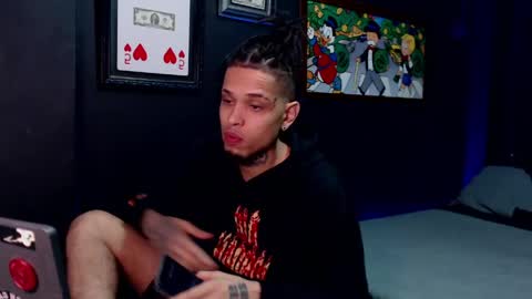 Snapshot of lilray99 chatting on April 27, 12:47 pm ONLYFANS online show from April 27, 12:47 pm
