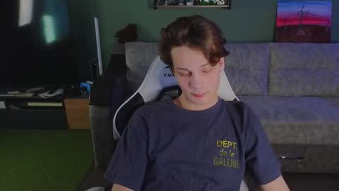 lilteddyboy online show from March 11, 10:21 am