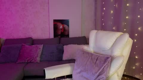 Lilu online show from March 4, 7:32 pm