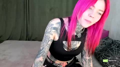 Snapshot of lilu_kayden chatting on April 26, 3:42 pm Little slave Kayden online show from April 26, 3:42 pm