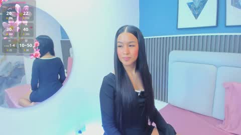 Snapshot of lily__star chatting on May 21, 3:13 am lily online show from May 21, 3:13 am