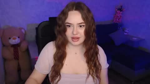 lily_baker_ online show from January 9, 12:30 pm