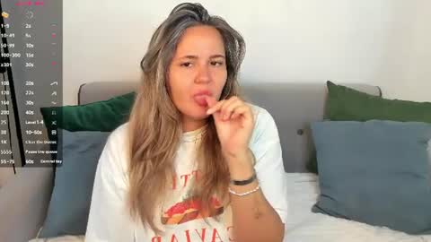 Lily online show from July 2, 1:05 am