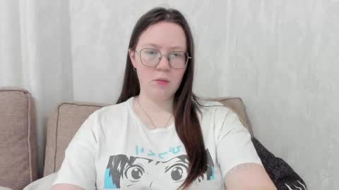 Lily Chays online show from January 12, 4:07 am