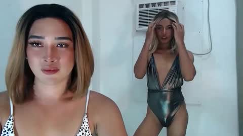 Snapshot of lily_darling chatting on November 5, 7:08 am Lily Darling online show from November 5, 7:08 am
