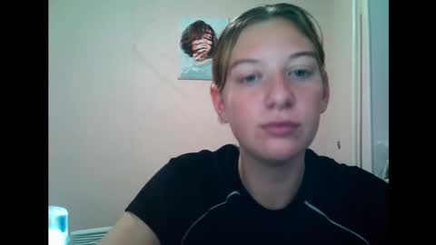 lily_ember online show from September 21, 7:37 pm