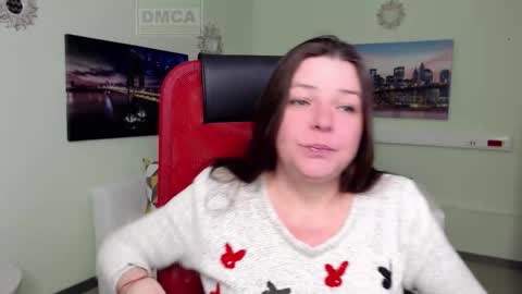 Snapshot of lily_flower7_ chatting on February 11, 4:50 am Lily online show from February 11, 4:50 am