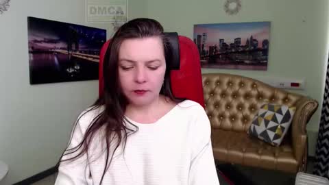 Snapshot of lily_flower7_ chatting on February 23, 5:38 am Lily online show from February 23, 5:38 am