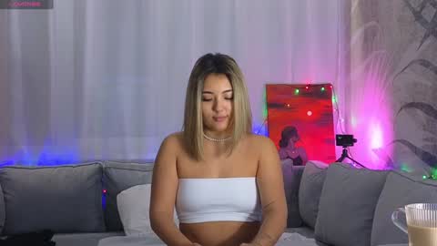 Lily online show from December 15, 2:16 pm