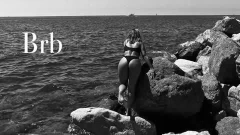 Lily online show from December 25, 9:34 am